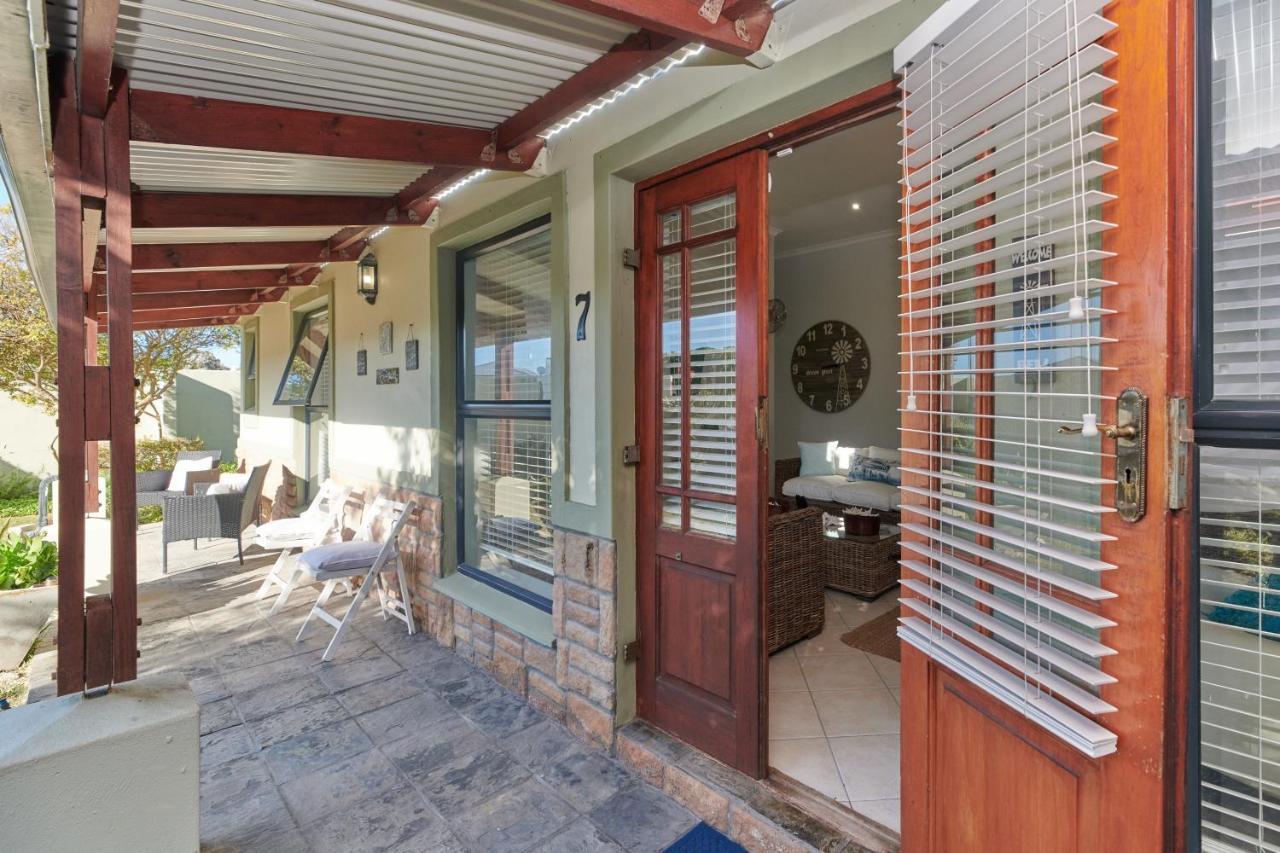 Fraai Uitzicht Struisbaai Apartamento Exterior foto